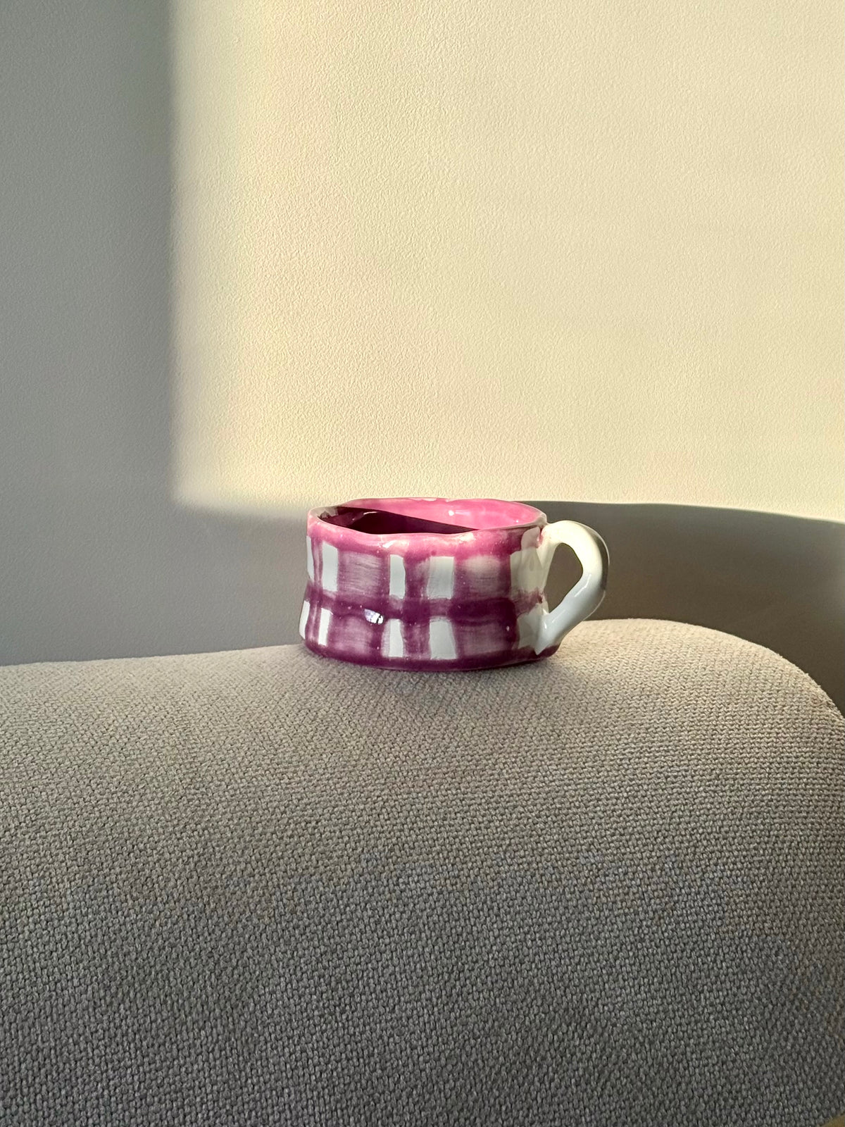 caneca lilás