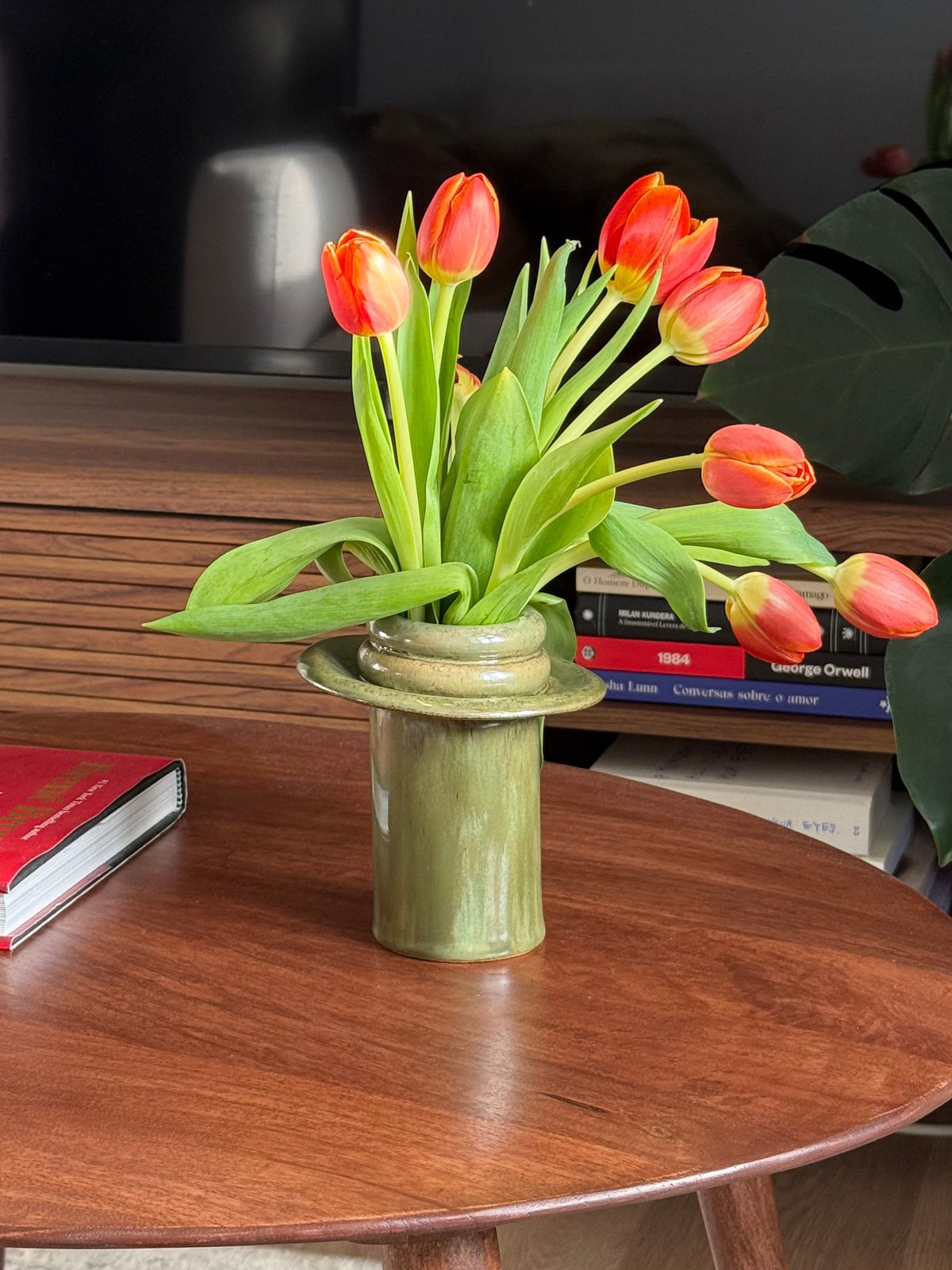 orbit vase